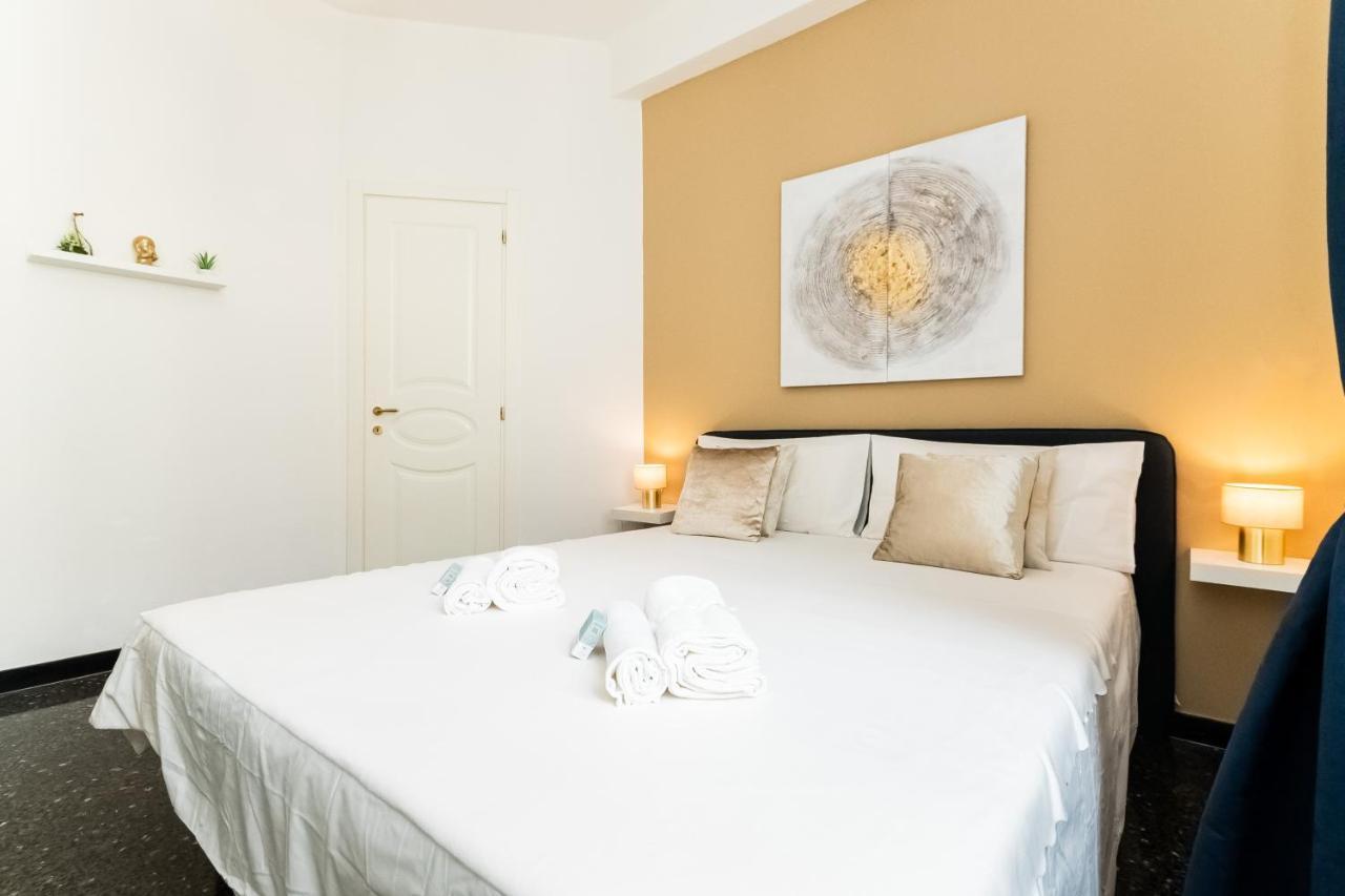 Immobirent - "Acquario" Luxury In Pieno Centro Apartment Генуа Екстериор снимка