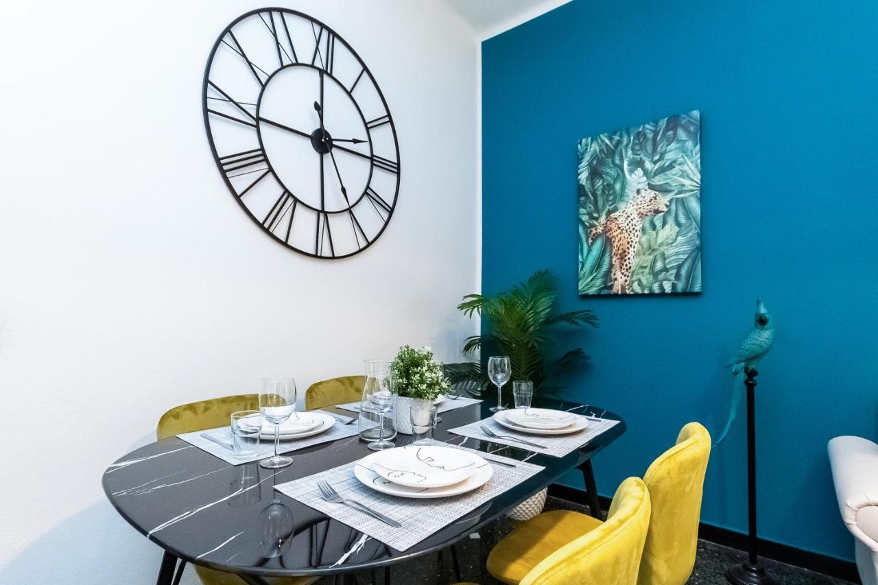 Immobirent - "Acquario" Luxury In Pieno Centro Apartment Генуа Екстериор снимка